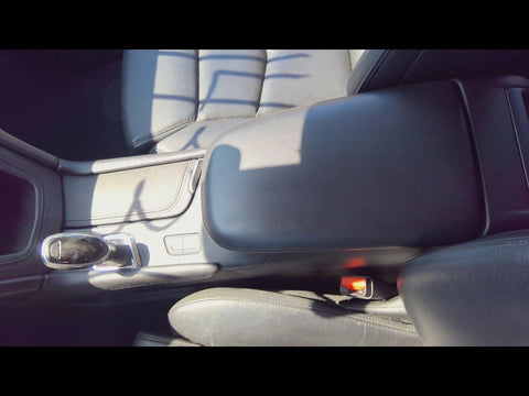 Console Front Floor Without Heated Rear Seats FWD Fits 17-20 XT5 4749270