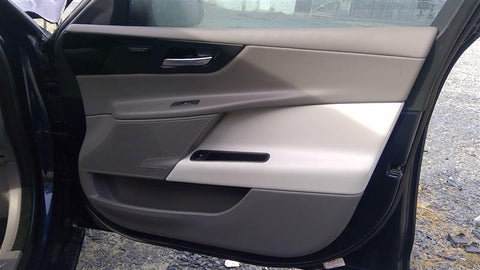 XE        2017 Front Door Trim Panel 4609500