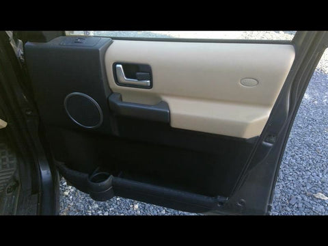 LR3       2006 Door Trim Panel, Front 2937780