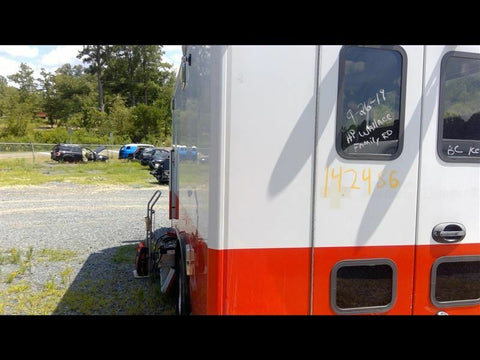 E350SD    2008 Door Assembly, Rear Side 3093360