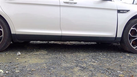 TAURUS    2016 Rocker Panel Moulding 4649610
