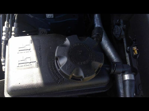 Coolant Reservoir Fits 0610 BMW 550i 3300650