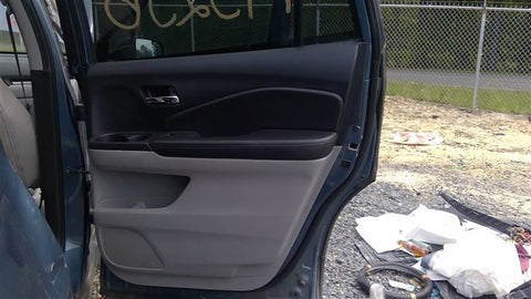 PILOT     2019 Door Trim Panel Rear 4653700