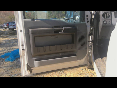 F250SD    2015 Front Door Trim Panel 4732360