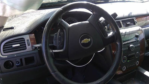 TAHOE     2010 Steering Wheel 349739bag not included0