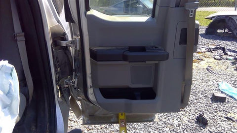 F150      2017 Door Trim Panel Rear 4652800
