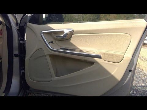 S60       2012 Front Door Trim Panel 3302310