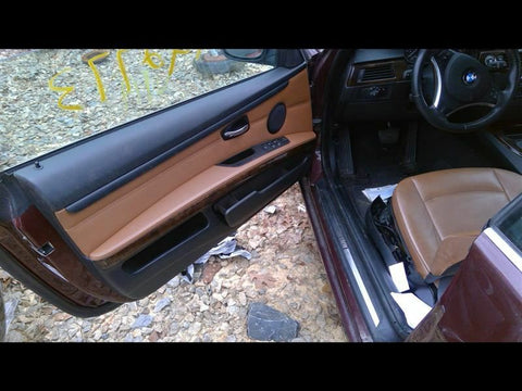328I      2010 Front Door Trim Panel 3318690