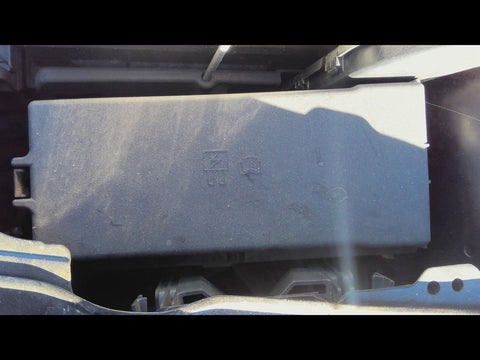 Fuse Box Engine Without Turbo Fits 10-12 TAURUS 4786090