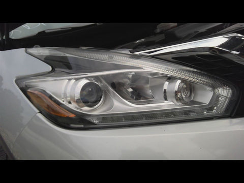 Passenger Right Headlight LED Fits 1517 MURANO 4775560