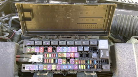 Fuse Box Engine With Active Damping Suspension Fits 15 EXPEDITION 3495390