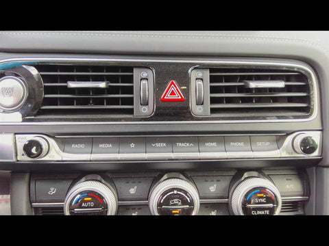 G70       2020 Audio Equipment Radio 4712170