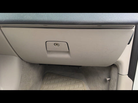 C70       2013 Glove Box 4742670