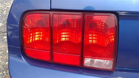 Driver Left Tail Light Fits 0509 MUSTANG 4568010