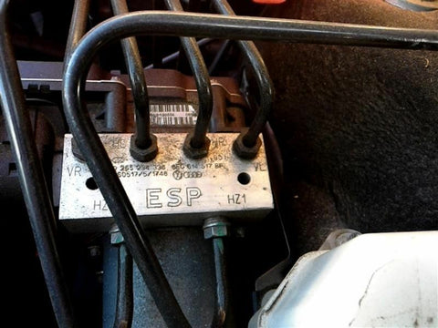 AntiLock Brake Part Assembly Station Wgn FWD Fits 06 AUDI A4 2393680