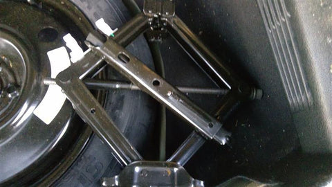 EXPLORER  2019 Jack 461723 AND TOOLS!0