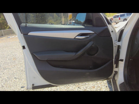 X1        2015 Front Door Trim Panel 4766440