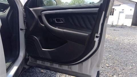 TAURUS    2016 Front Door Trim Panel 4649370