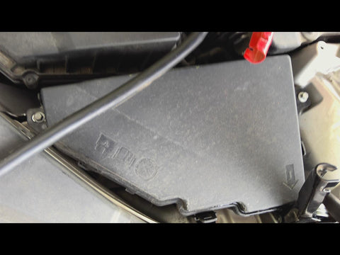 S90       2018 Fuse Box Engine 4693800