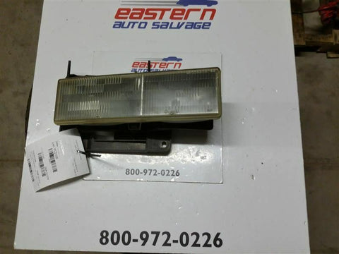 Passenger Headlight Composite Fits 9002 CHEVROLET 3500 PICKUP 2027100