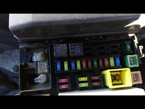 Fuse Box Engine Compartment Fits 0108 ECLIPSE 3337660