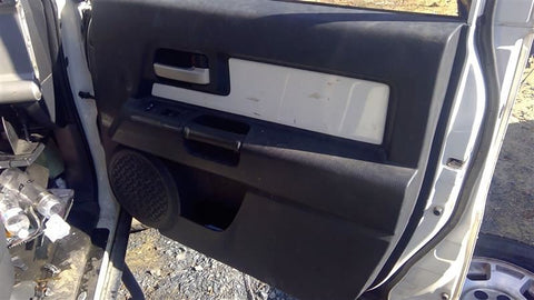 FJ CRUISR 2012 Front Door Trim Panel 3576540