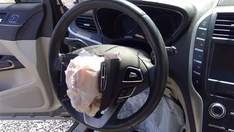 MKC       2018 Steering Wheel 352544bag not included0