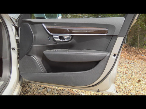 S90       2018 Front Door Trim Panel 4693970