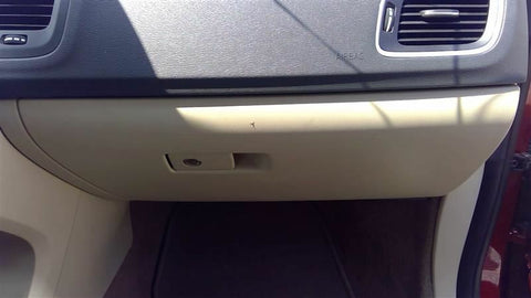 S60       2013 Glove Box 3387210