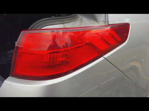 Passenger Tail Light US Built Incandescent Fits 1415 OPTIMA 4781620
