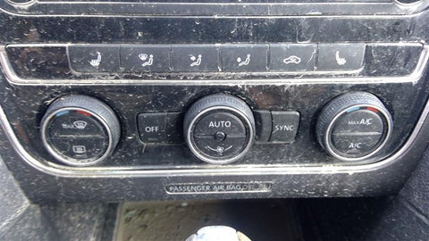 Temperature Control Dual Zone Climatronic Fits 1619 PASSAT 4663610
