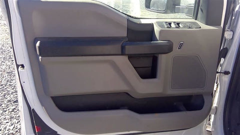 F250SD    2019 Front Door Trim Panel 4593840