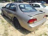 97 98 NISSAN MAXIMA R. CORNER/PARK LIGHT 1692783