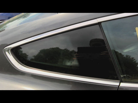 Passenger Quarter Glass Coupe Stationary Chrome Trim Fits 1517 MUSTANG 4739020