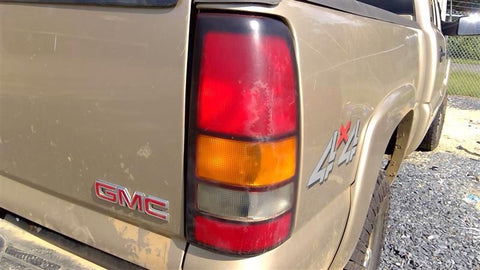 Passenger Tail Light Wideside Fits 0405 SIERRA 1500 PICKUP 4571060