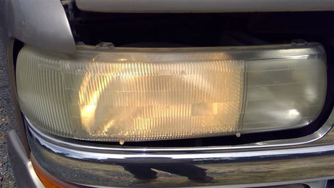 Passenger Right Headlight Fits 00-06 SUBURBAN 1500 3535360