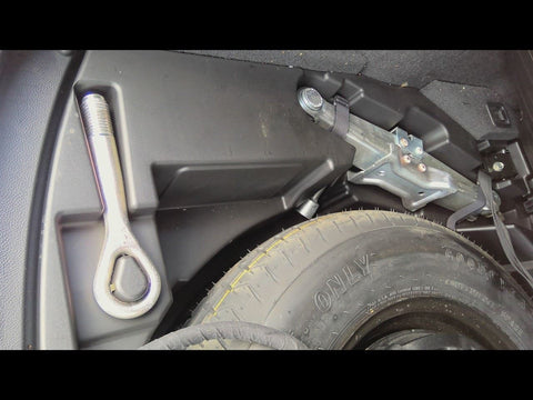 QX70      2016 Jack 474038 AND TOOLS!0