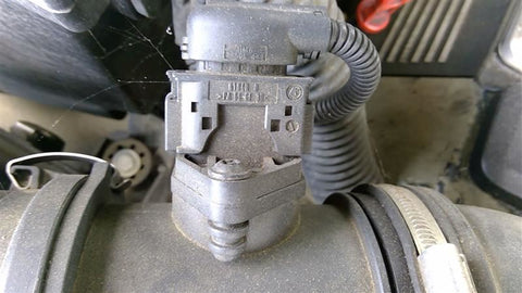 Air Flow Meter Fits 03-05 RANGE ROVER 3533000