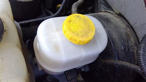 Brake Master Cylinder Fits 1617 EXPEDITION 4572520