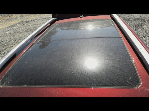 Assembly Roof Glass Front Fits 1423 CHEROKEE 4778560