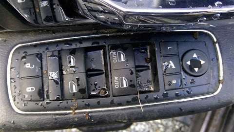 Driver Front Door Switch Driver's Master Sliding Door Fits 1216 CARAVAN 3592270