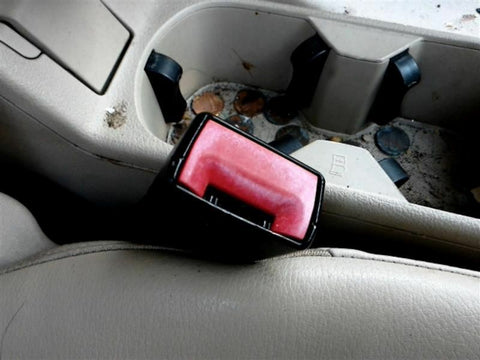 Seat Belt Front Bucket Seat Passenger Buckle Opt 9P3 Fits 04-08 AUDI A4 2621570