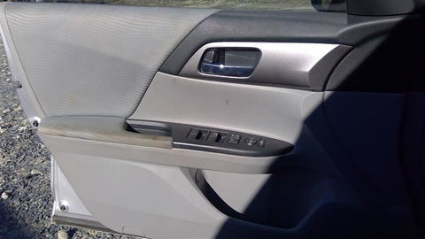 ACCORD    2014 Front Door Trim Panel 4586590