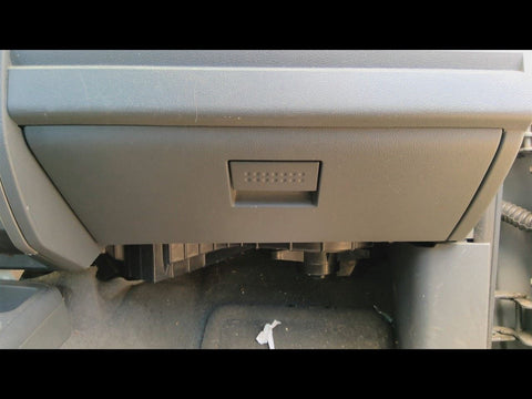 DAKOTA    2006 Glove Box 4768560