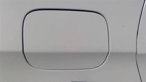 X5        2013 Fuel Filler Door 3425570