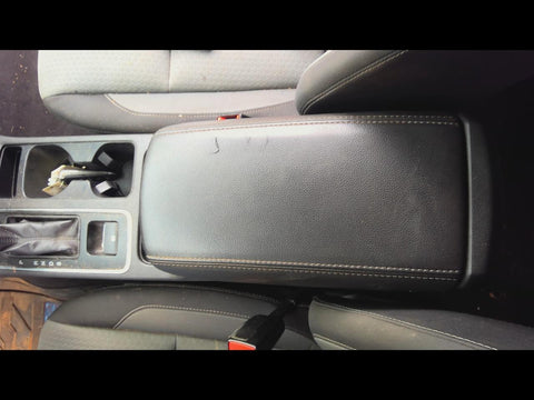 Console Front Floor SE Fits 1719 ESCAPE 4699830