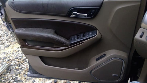 SUBURBN15 2017 Front Door Trim Panel 4604810