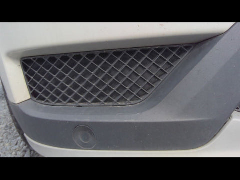 Passenger Grille Bumper Mounted Base Lower Ends Fits 1315 BMW X1 4766090