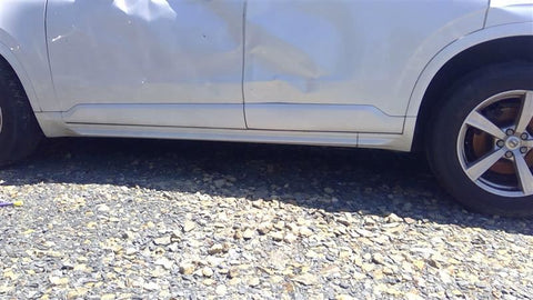 XC90      2017 Rocker Panel Moulding 4655550