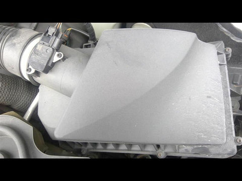 Driver Air Cleaner 5.0L Without Supercharged Option Fits 1013 XJ 2933350